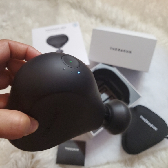 Theragun Mini - Picture 2 of 6